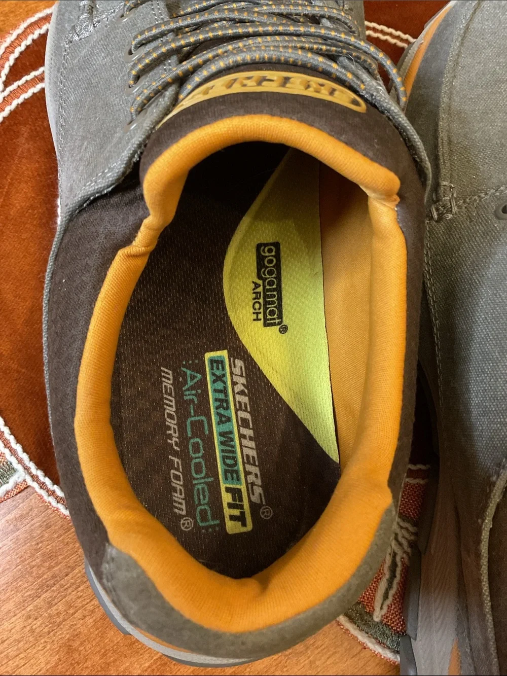 Skechers casual men